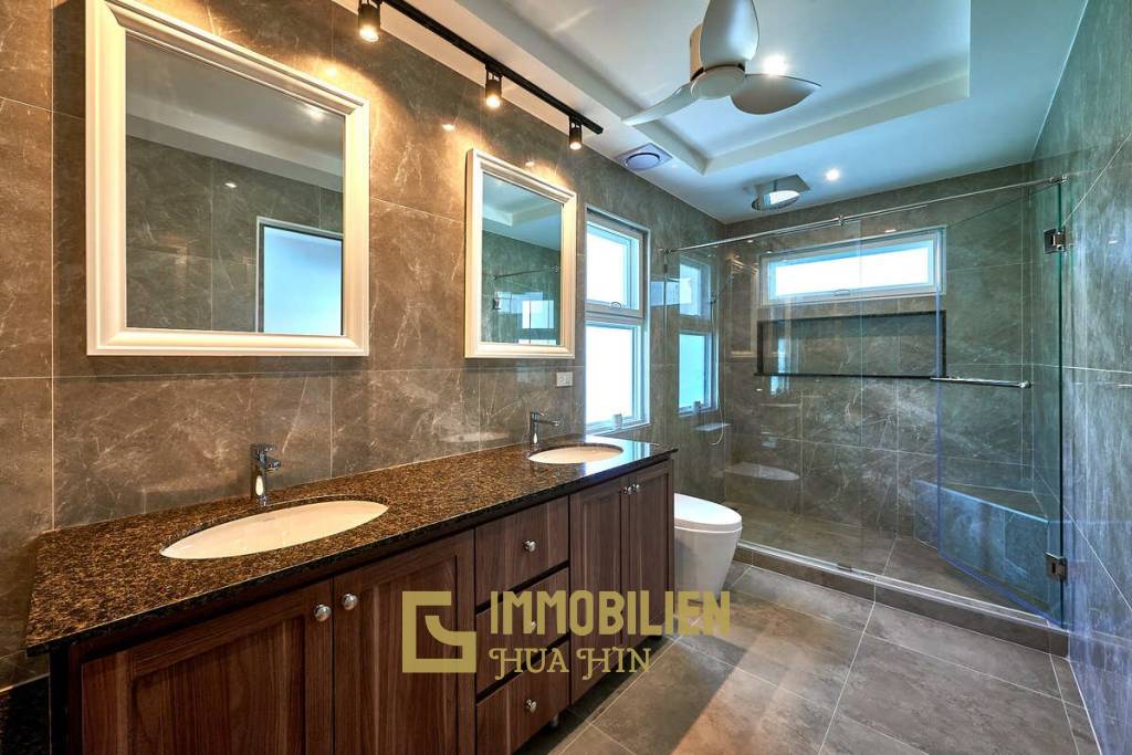 504 metro cuadrado 3 ` 2 Baño Villa de Venta