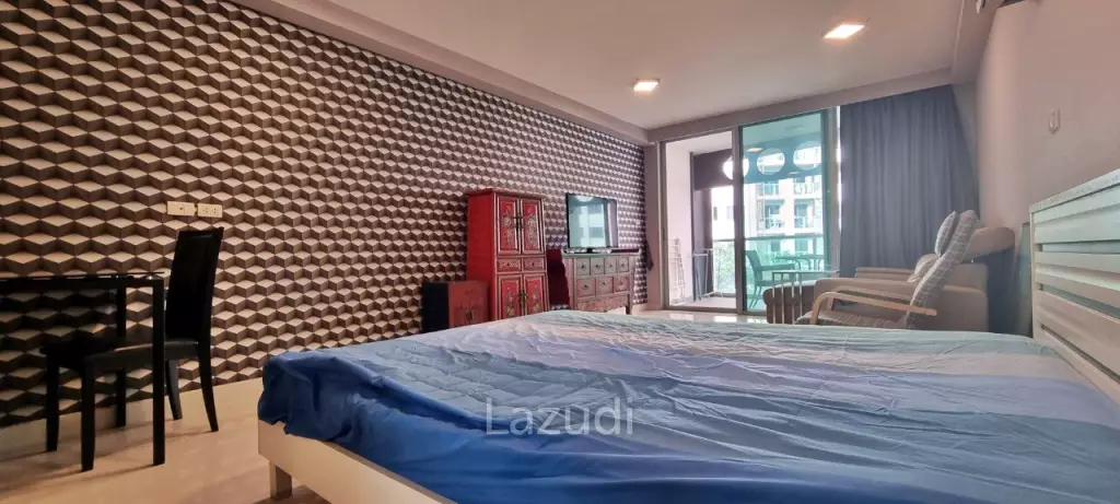 Studio 1 Bath 44.5 SQ.M. Park Royal 2