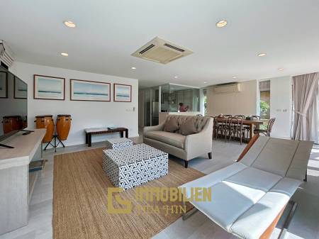 Baan Chai Talay : Beach Front 3 Bedroom Villa