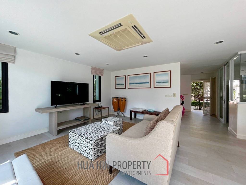 Baan Chai Talay: Beach Front 3 Bedroom Villa