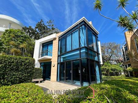 Baan Chai Talay: Beach Front 3 Bedroom Villa