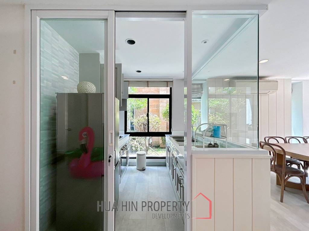 Baan Chai Talay: Beach Front 3 Bedroom Villa