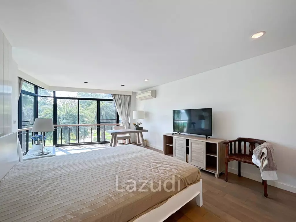 Baan Chai Talay: Beach Front 3 Bedroom Villa