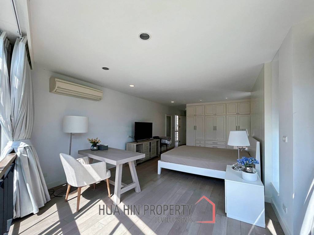 Baan Chai Talay: Beach Front 3 Bedroom Villa