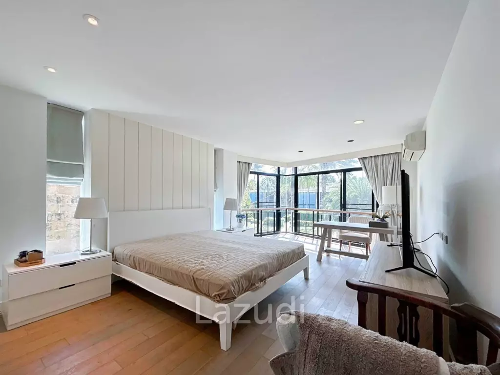 Baan Chai Talay: Beach Front 3 Bedroom Villa