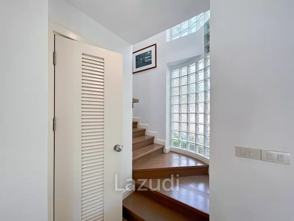Baan Chai Talay: Beach Front 3 Bedroom Villa