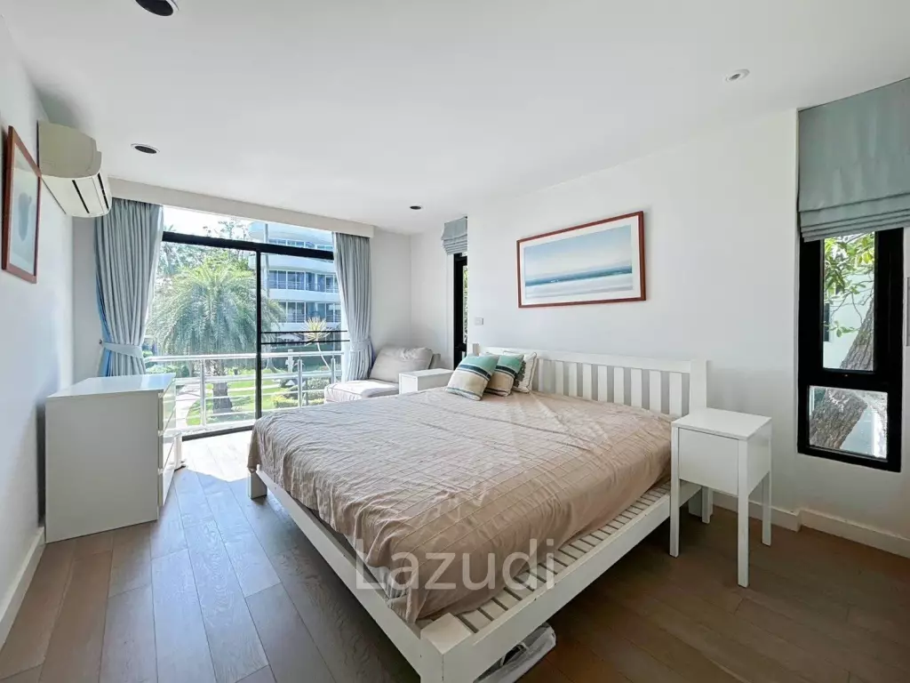 Baan Chai Talay: Beach Front 3 Bedroom Villa