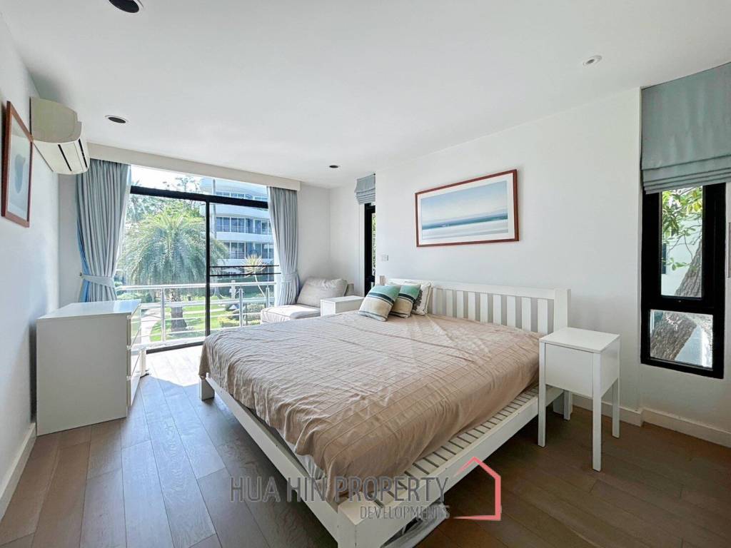 Baan Chai Talay: Beach Front 3 Bedroom Villa