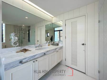 Baan Chai Talay: Beach Front 3 Bedroom Villa