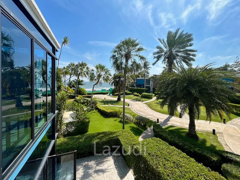 Baan Chai Talay: Beach Front 3 Bedroom Villa