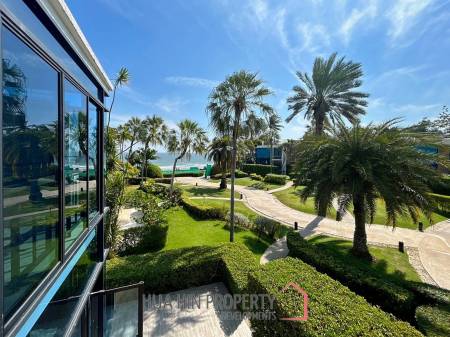 Baan Chai Talay: Beach Front 3 Bedroom Villa