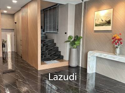 5 Bed 6 Bath 350 SQ.M Bang Lamung Villa