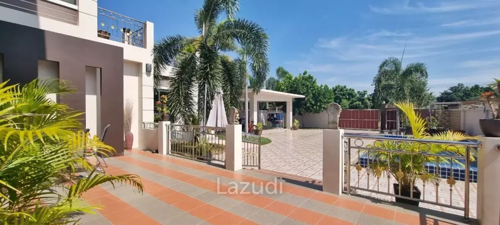4 Beds 5 Baths 500 SQ.M. Morden House with Pool