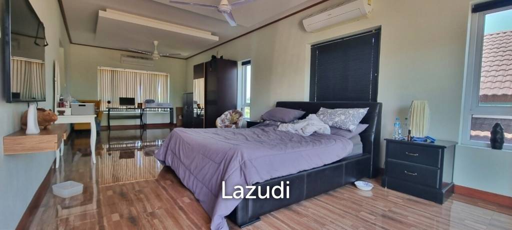 4 Beds 5 Baths 500 SQ.M. Morden House with Pool