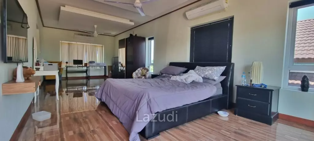 4 Beds 5 Baths 500 SQ.M. Morden House with Pool