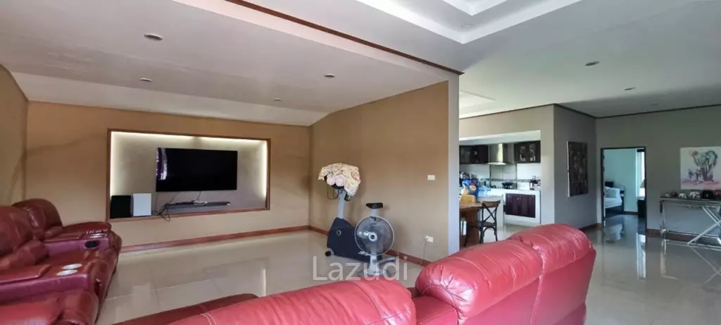 4 Beds 5 Baths 500 SQ.M. Morden House with Pool