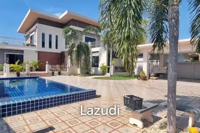 4 Beds 5 Baths 500 SQ.M. Morden House with Pool