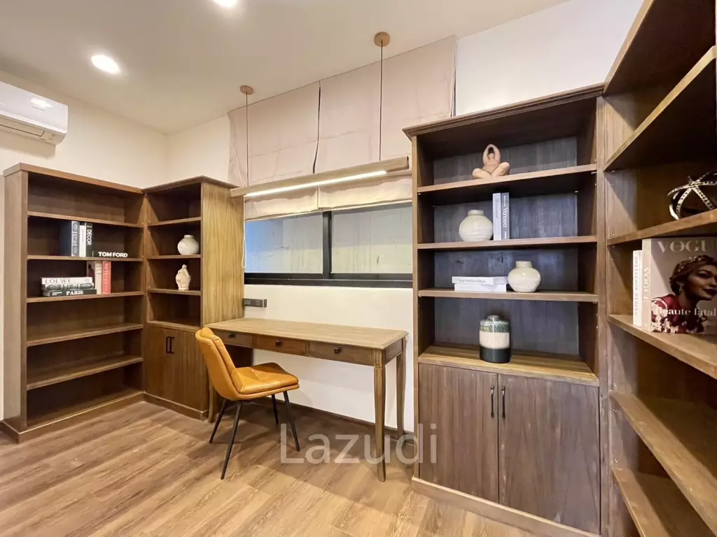 3 Bed  2 Bath 250 SQ.M Baan Silom Soi 11