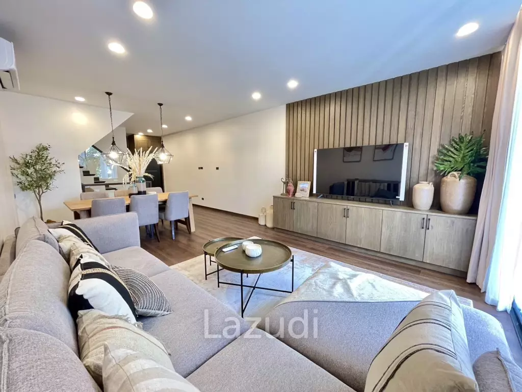 3 Bed  2 Bath 250 SQ.M Baan Silom Soi 11
