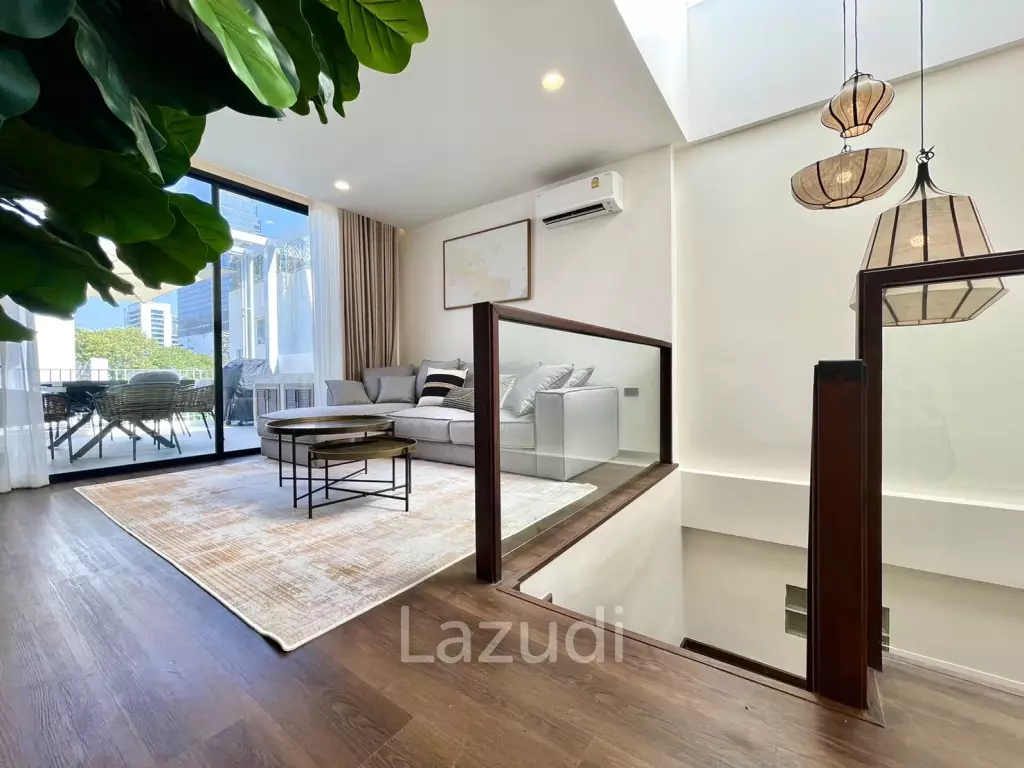 3 Bed  2 Bath 250 SQ.M Baan Silom Soi 11