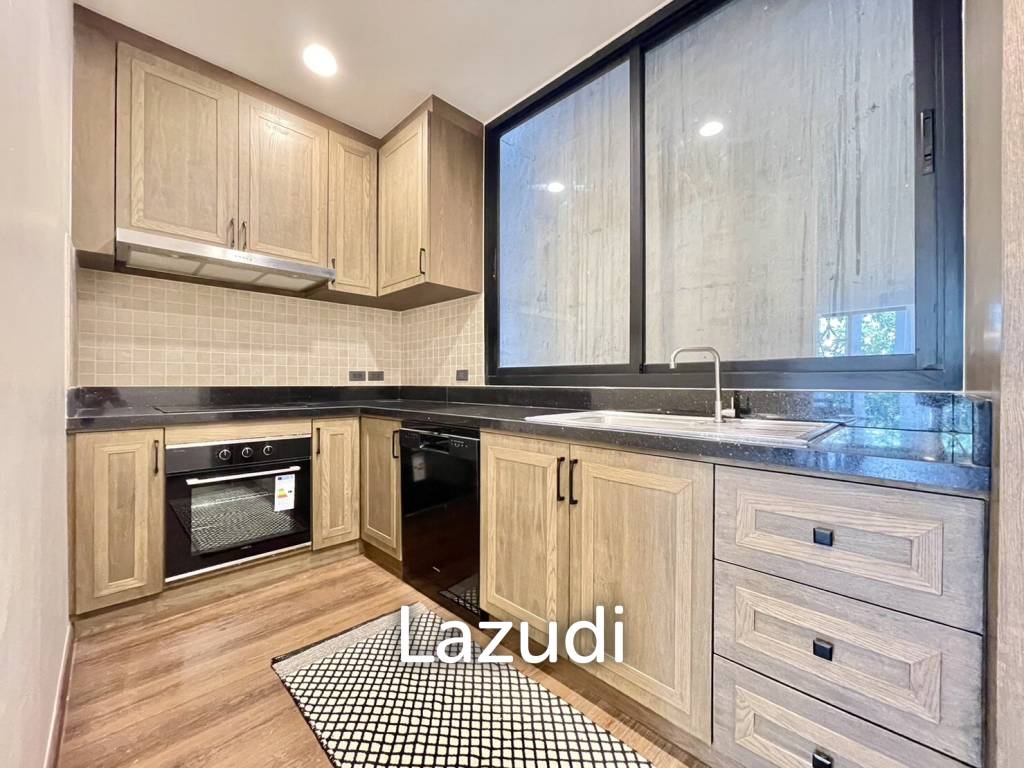 3 Bed  2 Bath 250 SQ.M Baan Silom Soi 11