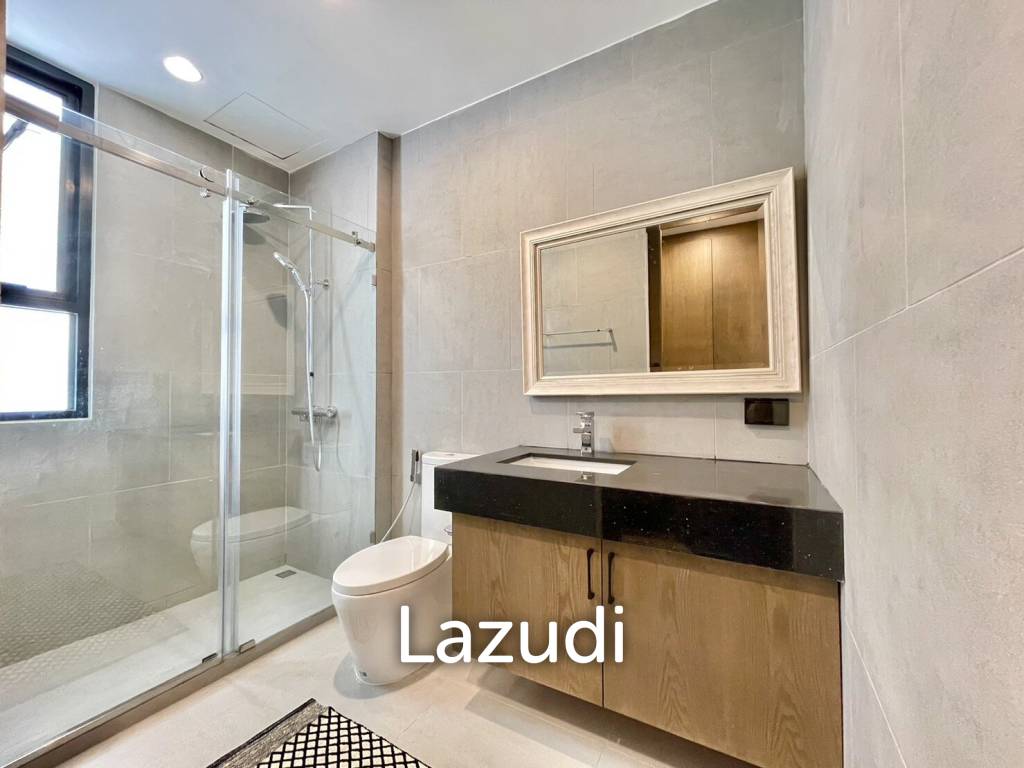 3 Bed  2 Bath 250 SQ.M Baan Silom Soi 11