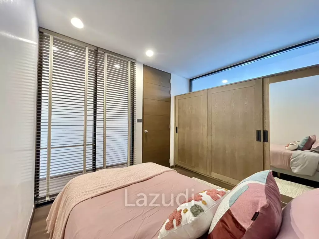 3 Bed  2 Bath 250 SQ.M Baan Silom Soi 11