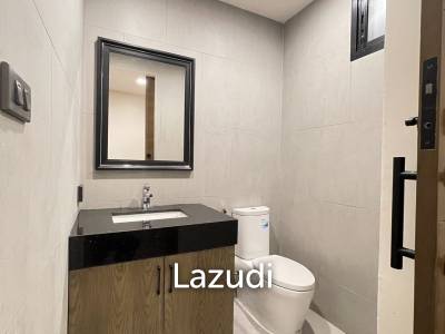3 Bed  2 Bath 250 SQ.M Baan Silom Soi 11