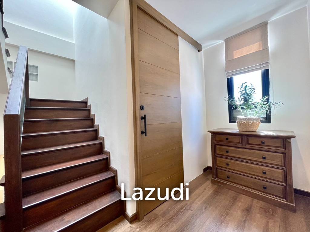 3 Bed  2 Bath 250 SQ.M Baan Silom Soi 11