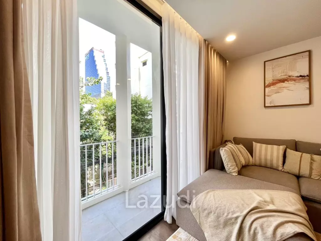 3 Bed  2 Bath 250 SQ.M Baan Silom Soi 11