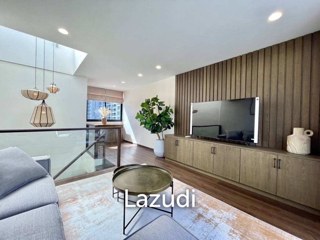 3 Bed  2 Bath 250 SQ.M Baan Silom Soi 11