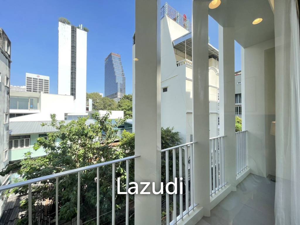 3 Bed  2 Bath 250 SQ.M Baan Silom Soi 11