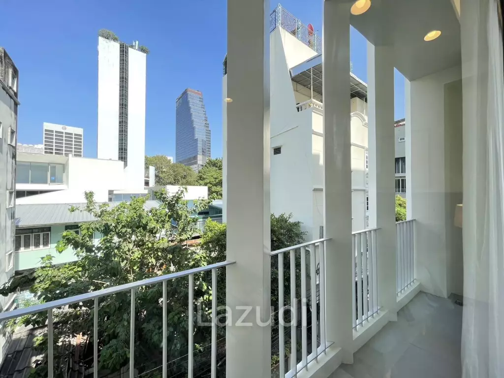 3 Bed  2 Bath 250 SQ.M Baan Silom Soi 11