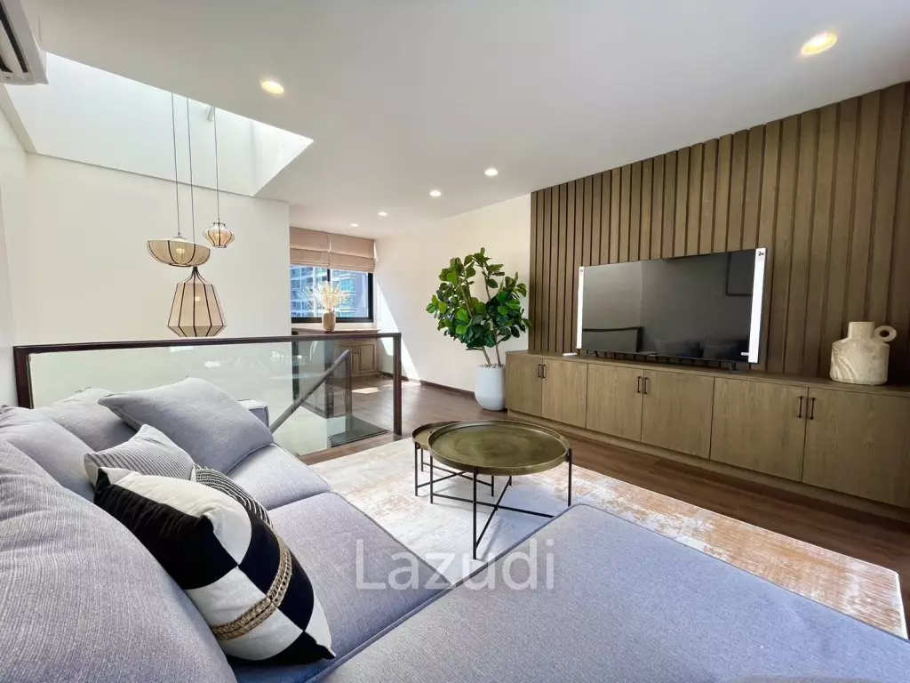 3 Bed  2 Bath 250 SQ.M Baan Silom Soi 11