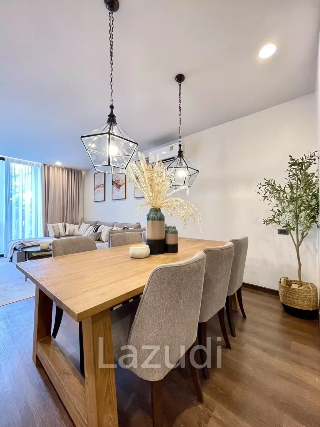 3 Bed  2 Bath 250 SQ.M Baan Silom Soi 11