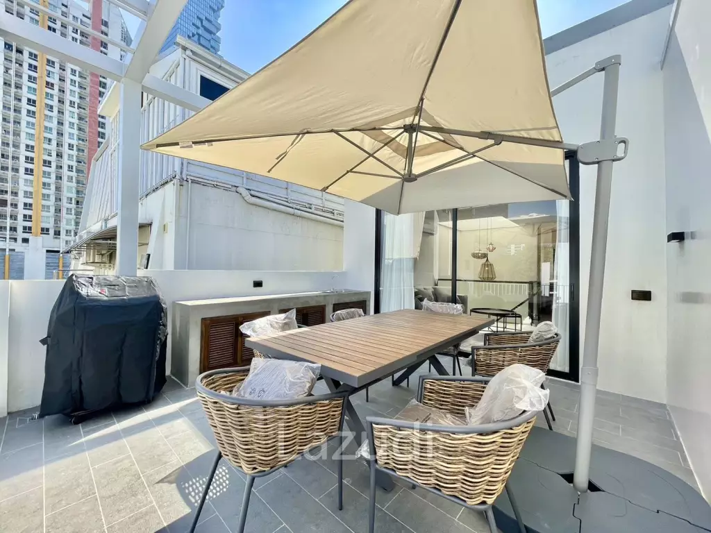 3 Bed  2 Bath 250 SQ.M Baan Silom Soi 11