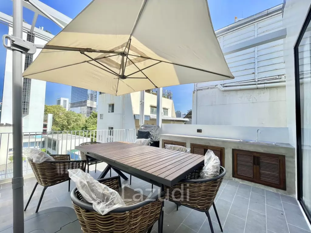 3 Bed  2 Bath 250 SQ.M Baan Silom Soi 11