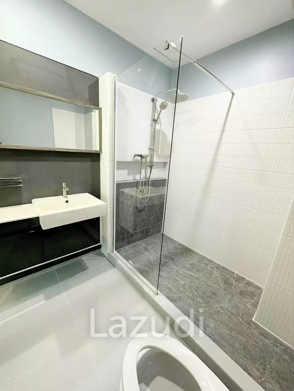 1 Bed 1 Bath 45 SQ.M The Room Sukhumvit 62