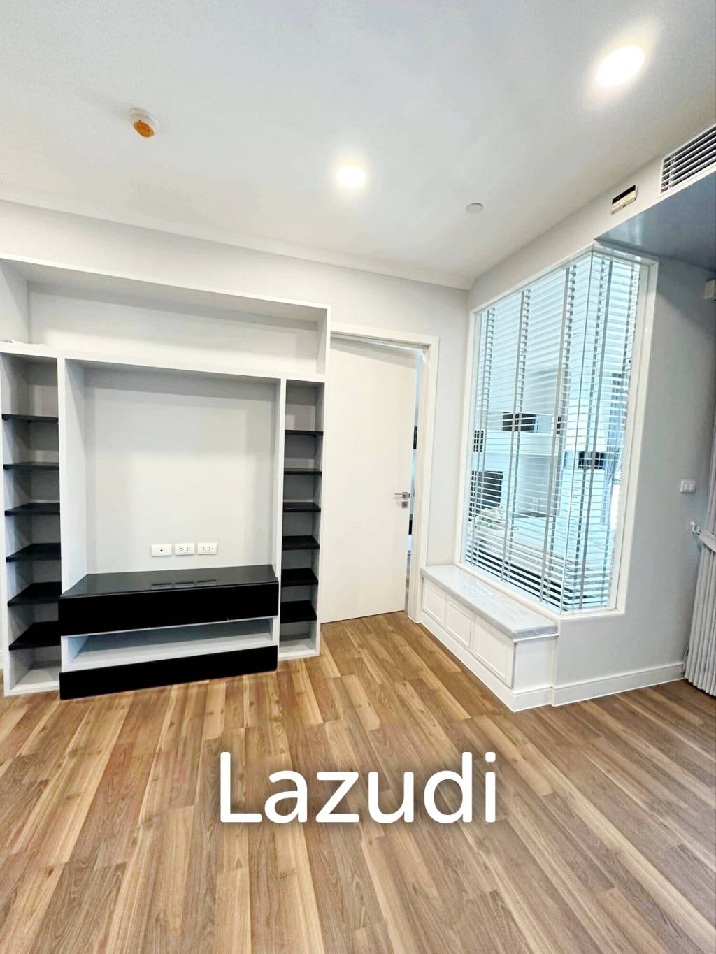 1 Bed 1 Bath 45 SQ.M The Room Sukhumvit 62