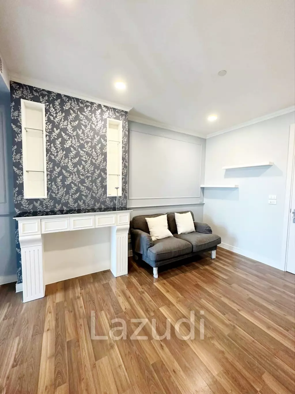 1 Bed 1 Bath 45 SQ.M The Room Sukhumvit 62