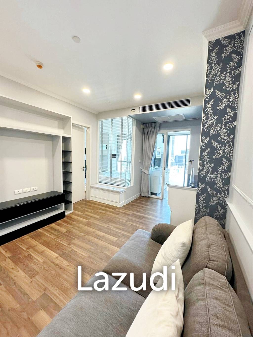1 Bed 1 Bath 45 SQ.M The Room Sukhumvit 62