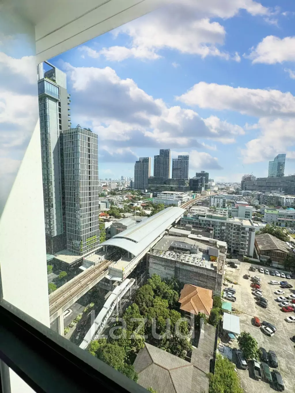 1 Bed 1 Bath 45 SQ.M The Room Sukhumvit 62