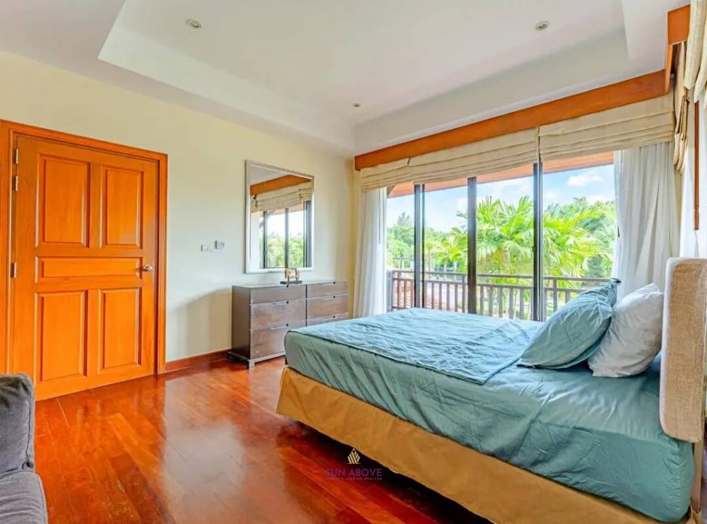 Luxury 5 Bedroom Pool Villa with Lake View in Layan, Phuket