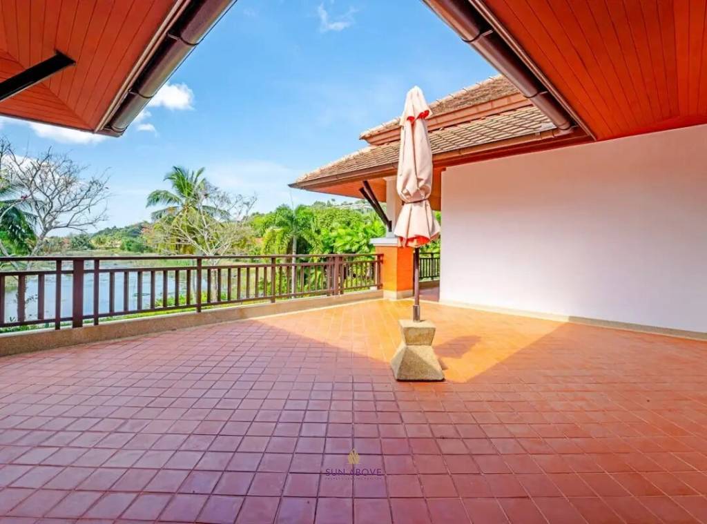 Luxury 5 Bedroom Pool Villa with Lake View in Layan, Phuket