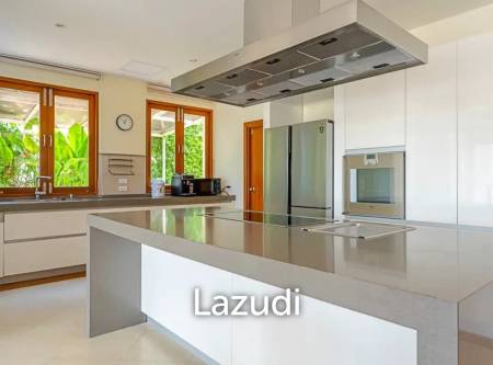 Luxury 5 Bedroom Pool Villa with Lake View in Layan, Phuket