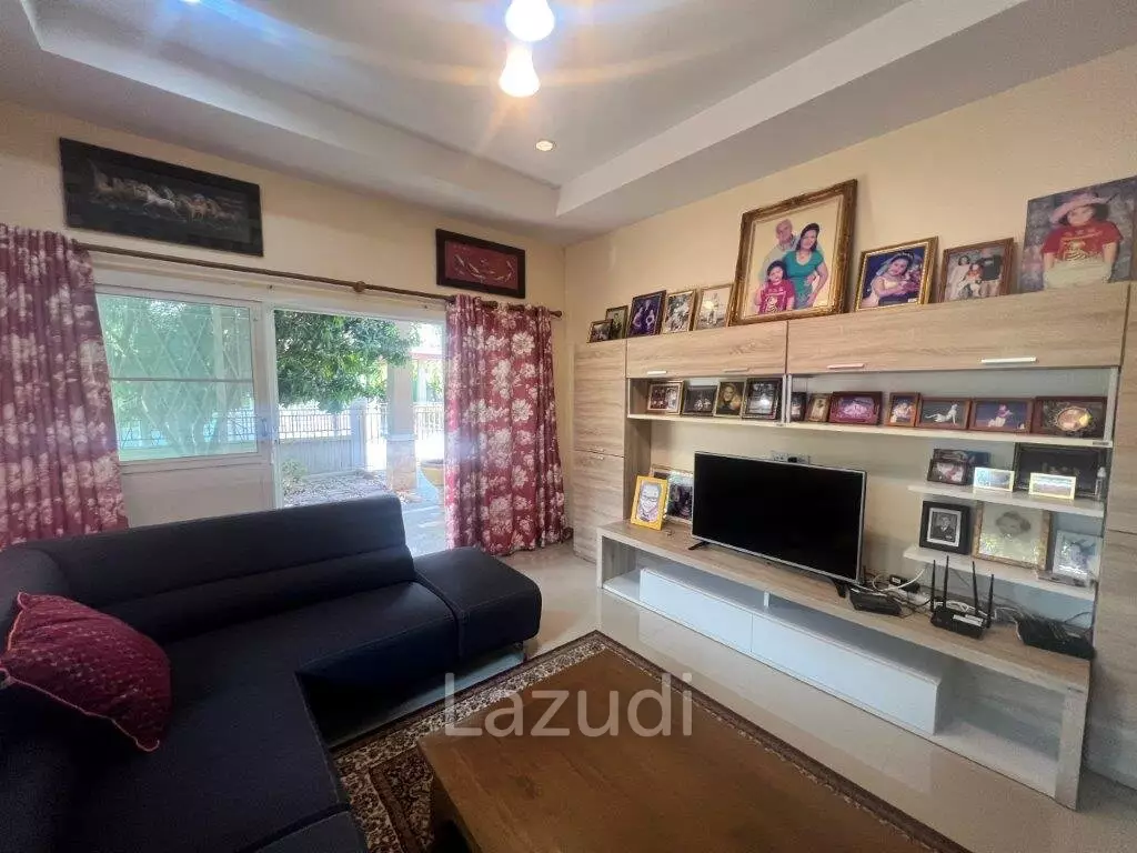 HOUSE ON SOI 112  : 3 bed fully furnished