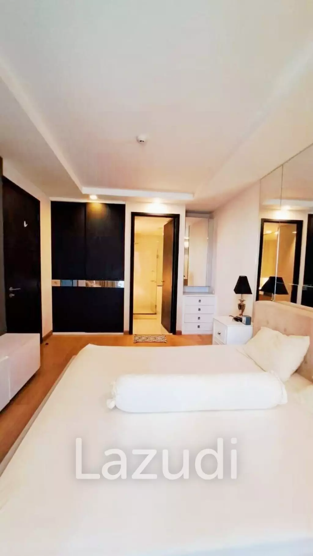1 Bedroom 1 Bathroom 50 SQ.M O2 Hip