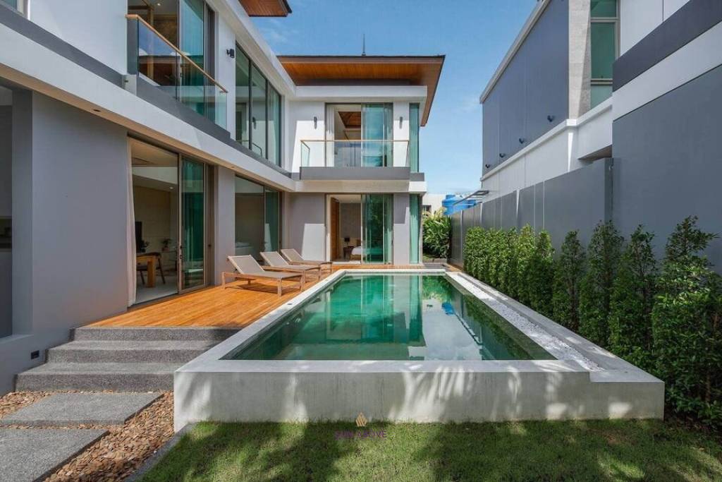 3 Bed 4 Bath Villa For Rent In Pasak Phuket