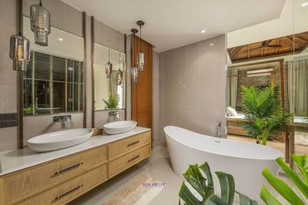 3 Bed 4 Bath Villa For Rent In Pasak Phuket