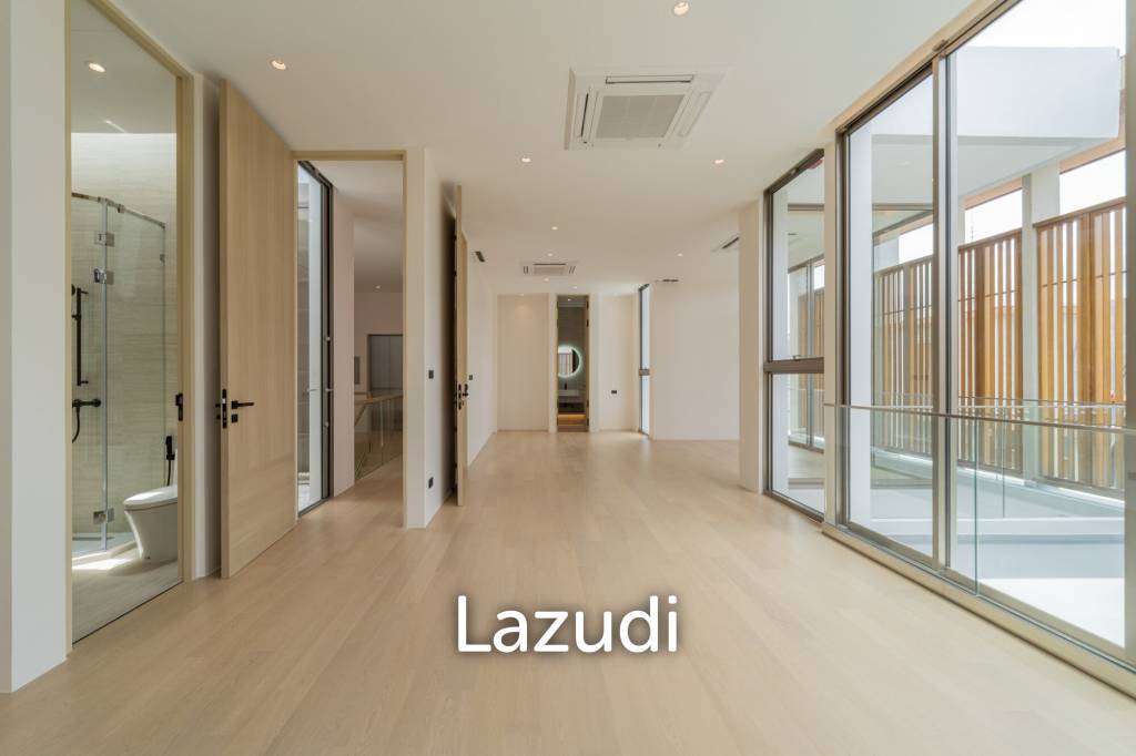 3 Beds 5 Baths 550 SQ.M VI ARI
